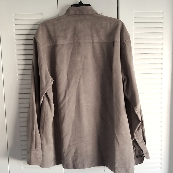 Long sleeve button down shirt - Picture 4 of 4